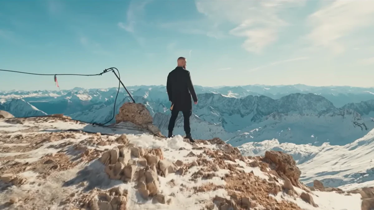 "Deutschland" von Felix Blume: Der Boss ist jetzt Germane - Kultur