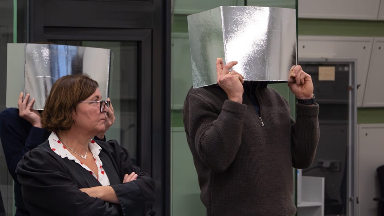 Linksextremisten greifen Neonazi in Berlin mit Messer an | Regional