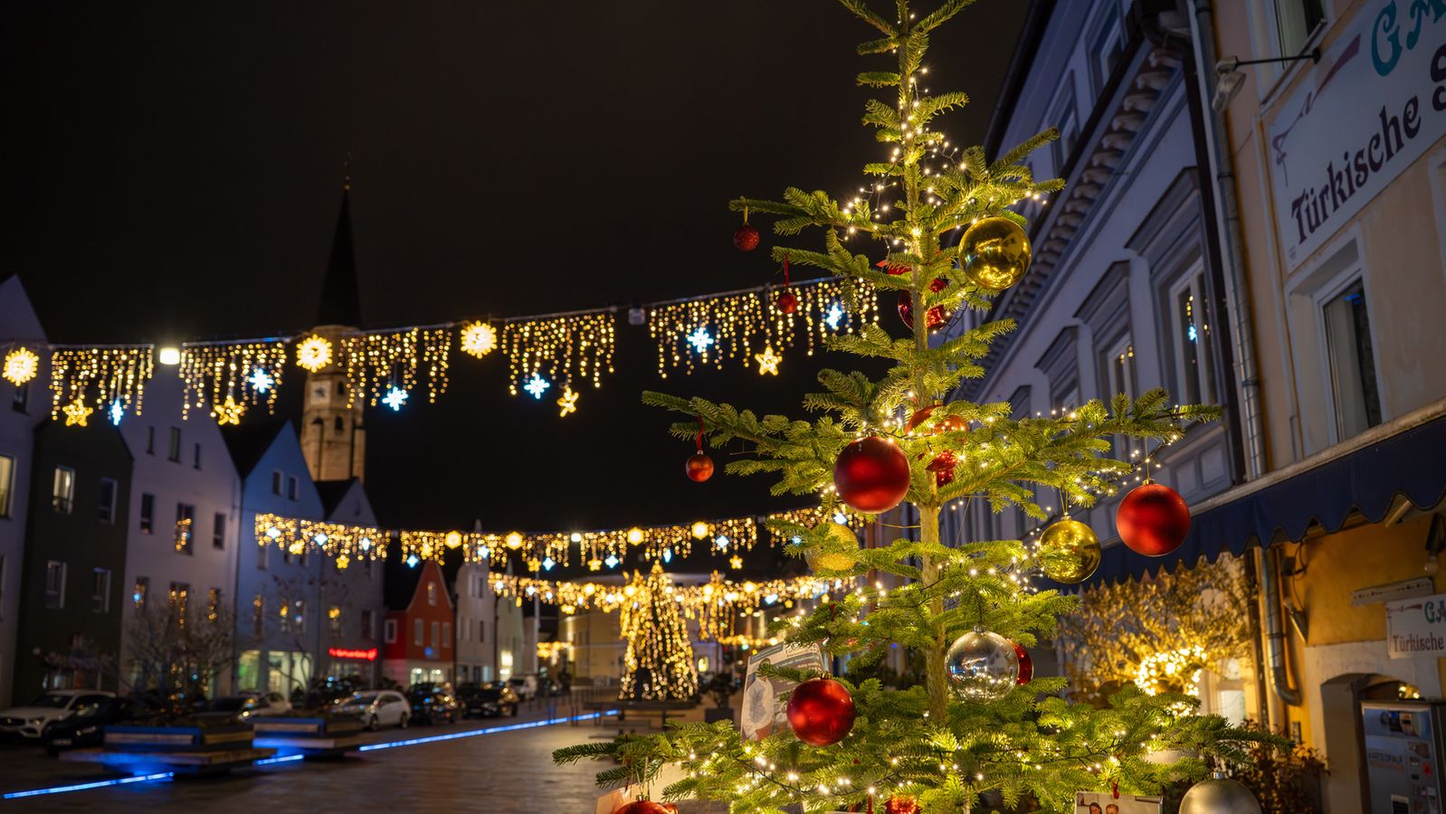 Dingolfing: Festnahmen wegen Anschlagsplan auf Weihnachtsmarkt