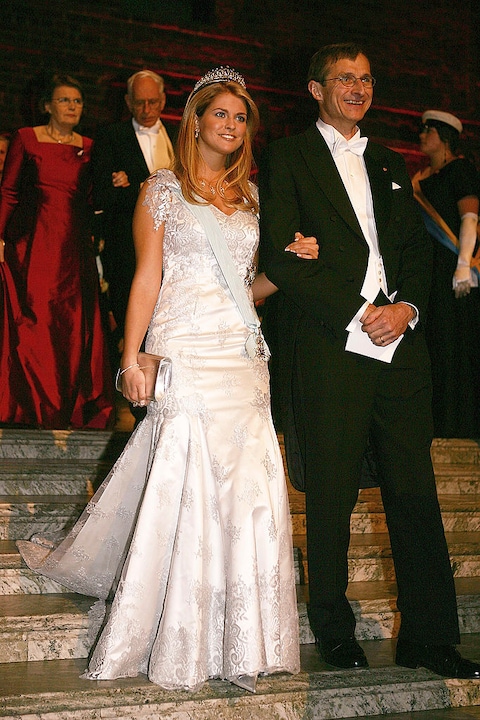 2005 wird Prinzessin Madeleine von Schweden von einem Nobelpreis-Gewinner begleitet