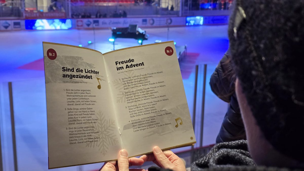 3.260 Teilnehmer beim ersten Halleschen Weihnachtssingen im Eisdom – Fortsetzung im kommenden Jahr – Du bist Halle