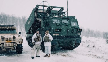 Die Ukraine, die Nato und Artikel 5: Russland abschrecken – aber wie? - Politik