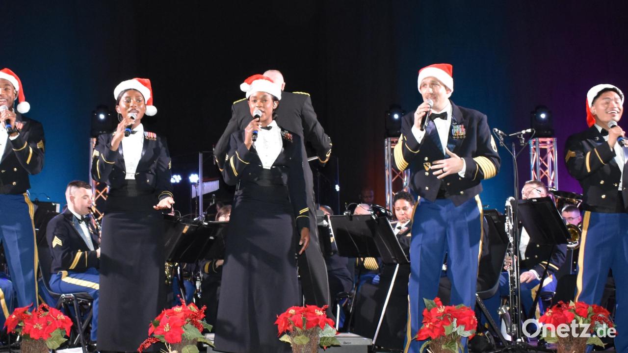 US-Army bringt mit Konzert ihrer Big Band Weihnachten in Grafenwöhrer Stadthalle