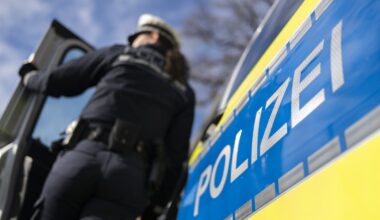 Mann schwer verletzt, Täter noch immer auf der Flucht