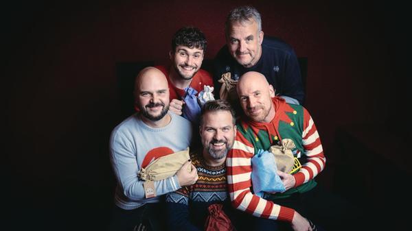 Die Band Alte Bekannte kommt nach Erlangen. Die Nachfolgegruppe der Wise Guys, die sich dem Vokal-Pop verschrieben hat, stellt bei dem Gastspiel im Redoutensaal ihr mittlerweile fünfte Album vor. Die Gesangskünstler stehen ab 18 Uhr auf dem Podium. Die Band Alte Bekannte kommt nach Erlangen. Die Nachfolgegruppe der Wise Guys, die sich dem Vokal-Pop verschrieben hat, stellt bei dem Gastspiel im Redoutensaal ihr mittlerweile fünfte Album vor. Die Gesangskünstler stehen ab 18 Uhr auf dem Podium.