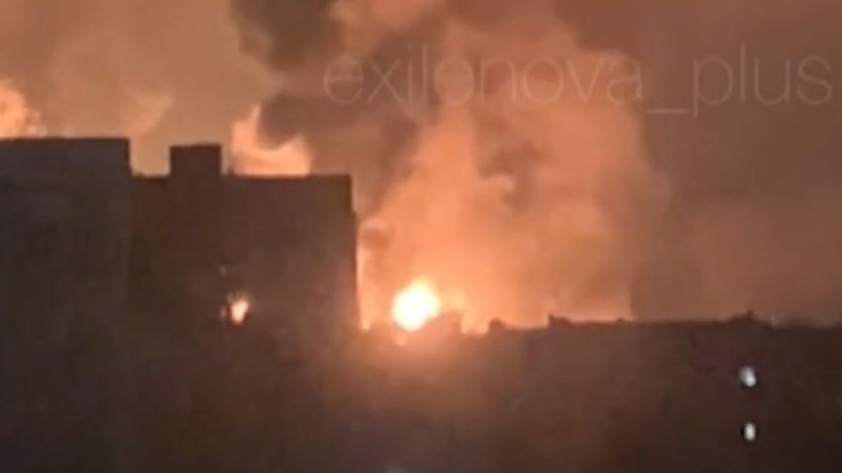 Angriff tief in Russland: Videos sollen brennende Stavrolen-Anlage zeigen