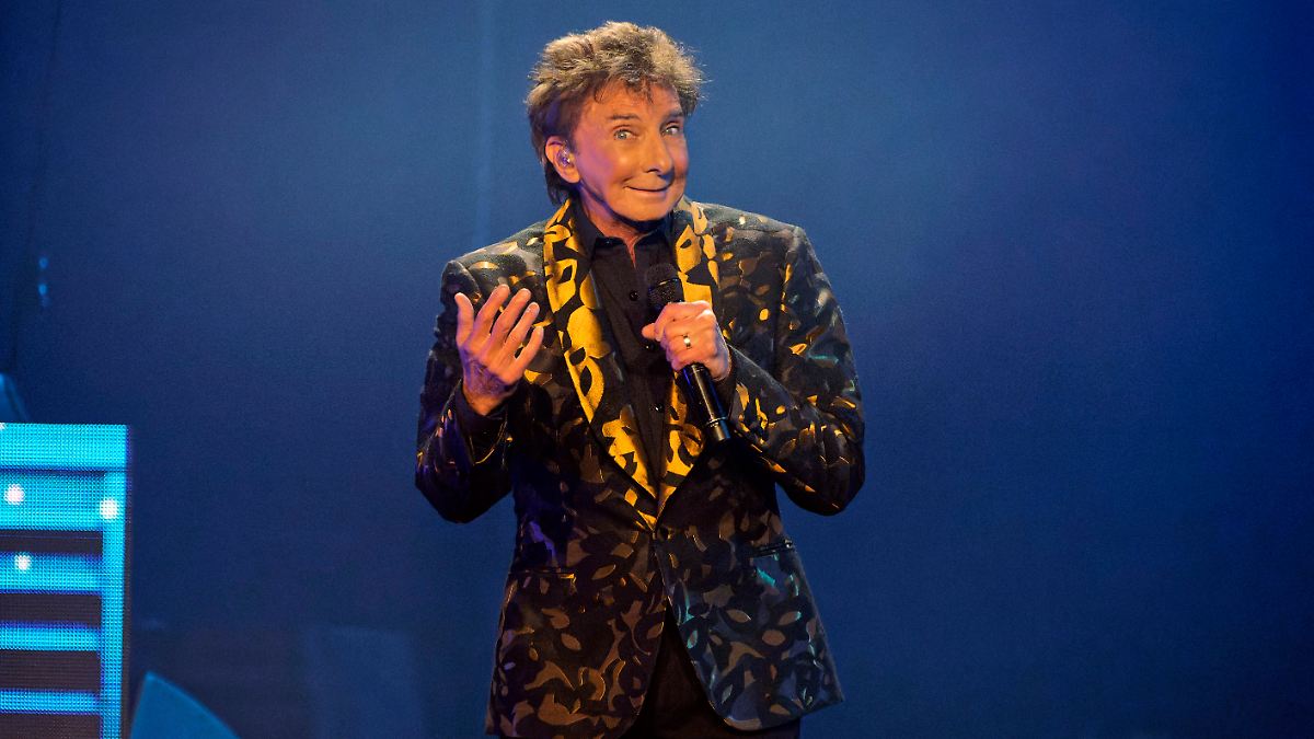 Konzerte verschoben: Barry Manilow an Lungenkrebs erkrankt