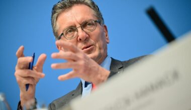 Berlin & Brandenburg: Bausenator Gaebler singt gerne im Kirchenchor