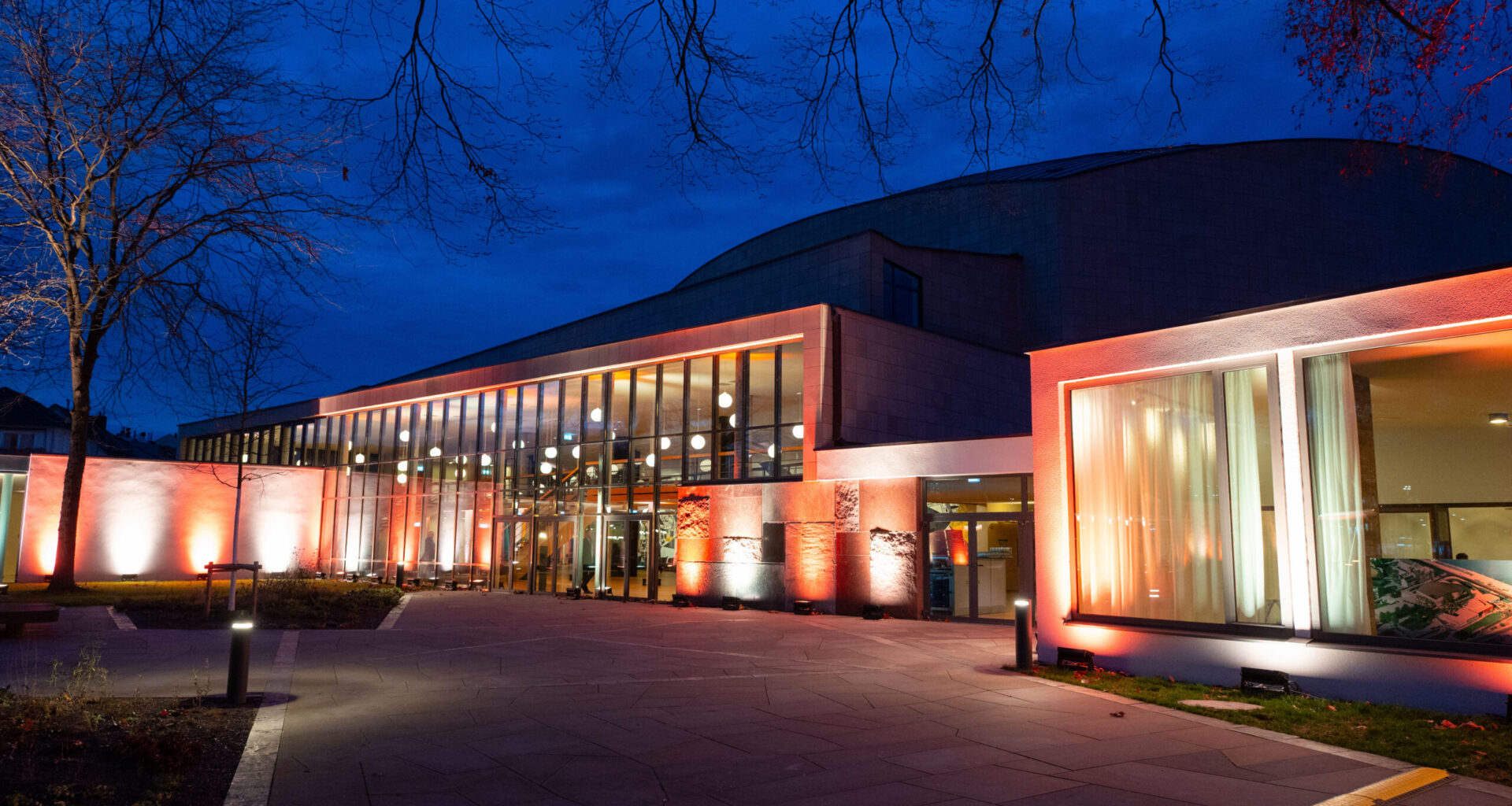 Konzert zur Neueröffnung der Bonner Beethovenhalle – DAS OPERNMAGAZIN