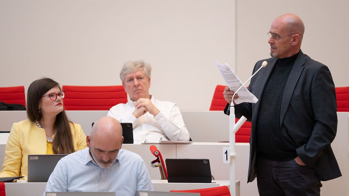 Berlin & Brandenburg: BSW erhöht in Brandenburg Druck auf ausgetretene Abgeordnete