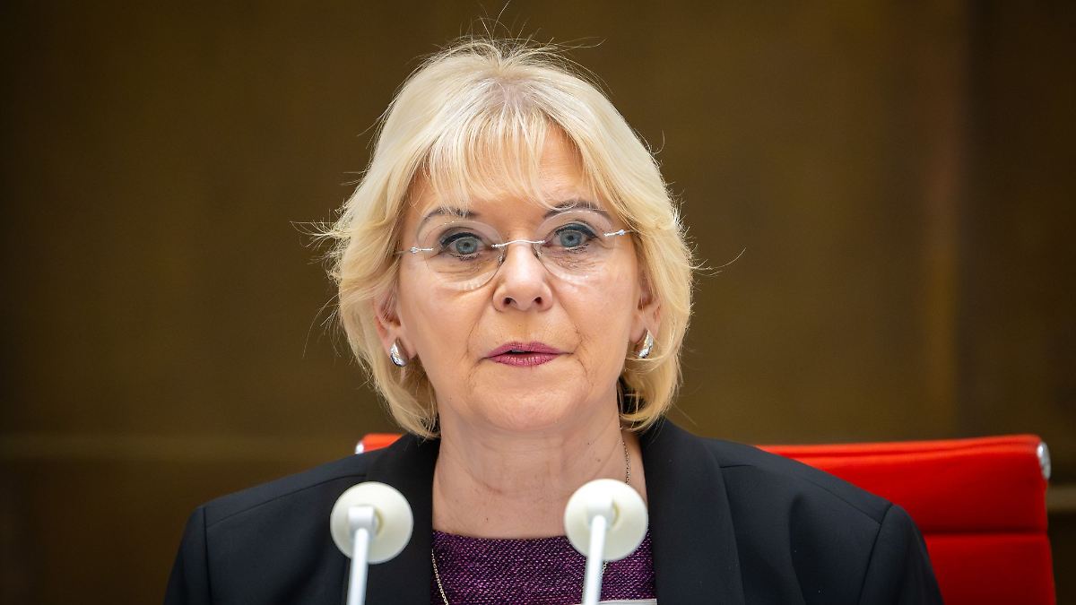 Berlin & Brandenburg: Brandenburgs Landtag geht mit Kevin in die Weihnachtspause