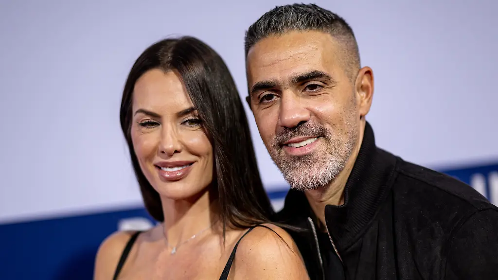 Bushido-r-Rapper-und-seine-Frau-Anna-Maria-Ferchichi-kommen-zur-Bertelsmann-Party-2025-Das-Unternehmen-mit-Sitz-in-Guetersloh-laedt-Vertreter-aus-Unterhaltung-Kultur-und-Politik-in-seine-Hauptstadtvertretung-ein