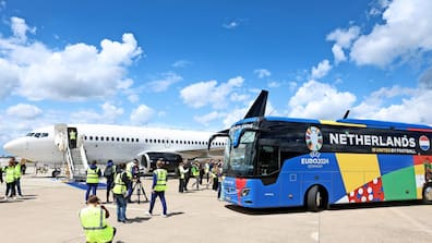 Sommer 2024: Die niederländische Fußballnationalmannschaft landet auf dem Flughafen Braunschweig-Wolfsburg.