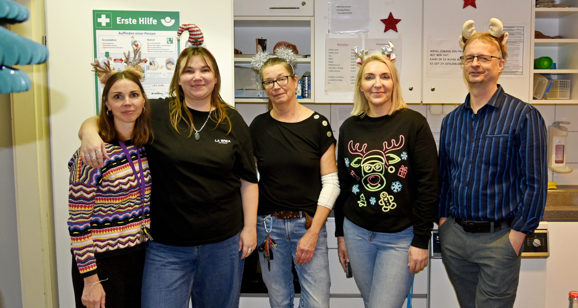 You are currently viewing Traditioneller Weihnachts-Brunch für Wohnungslose im Haus Salierring