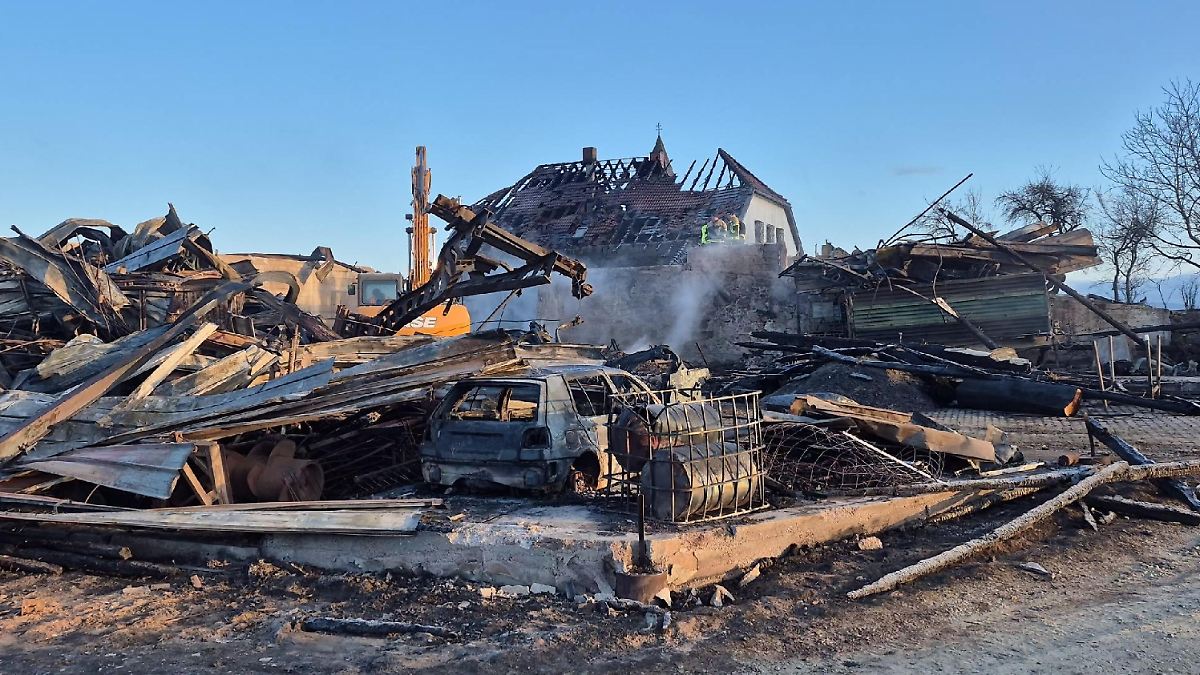 Millionenschaden in Bayern: Familie verliert an Heiligabend durch Brand gesamten Hof
