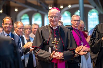 Essener Bischof für moderaten Anstieg des Rentenalters