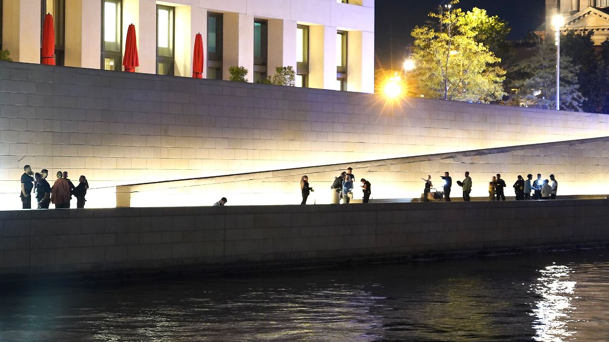 Berlin & Brandenburg: Verdächtige nach tödlicher Attacke am Humboldt Forum gefasst