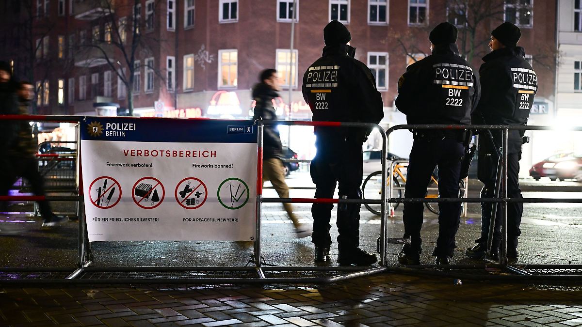 Berlin & Brandenburg: Über 100 Festnahmen wegen Feuerwerksmissbrauchs in Berlin