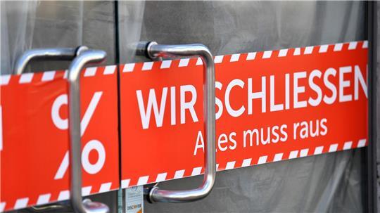 Die Konjunkturflaute macht der Wirtschaft zu schaffen. Immer mehr Firmen geben auf. (Symbolbild)