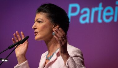Nach Gründung Anfang 2024: Wagenknecht sieht BSW in "schwierigster Phase" der Parteigeschichte