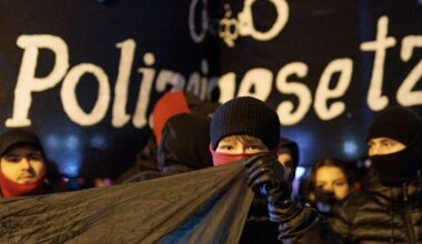 Berlin & Brandenburg: 500 Beamte im Einsatz bei Anti-Polizei-Demo in Berlin