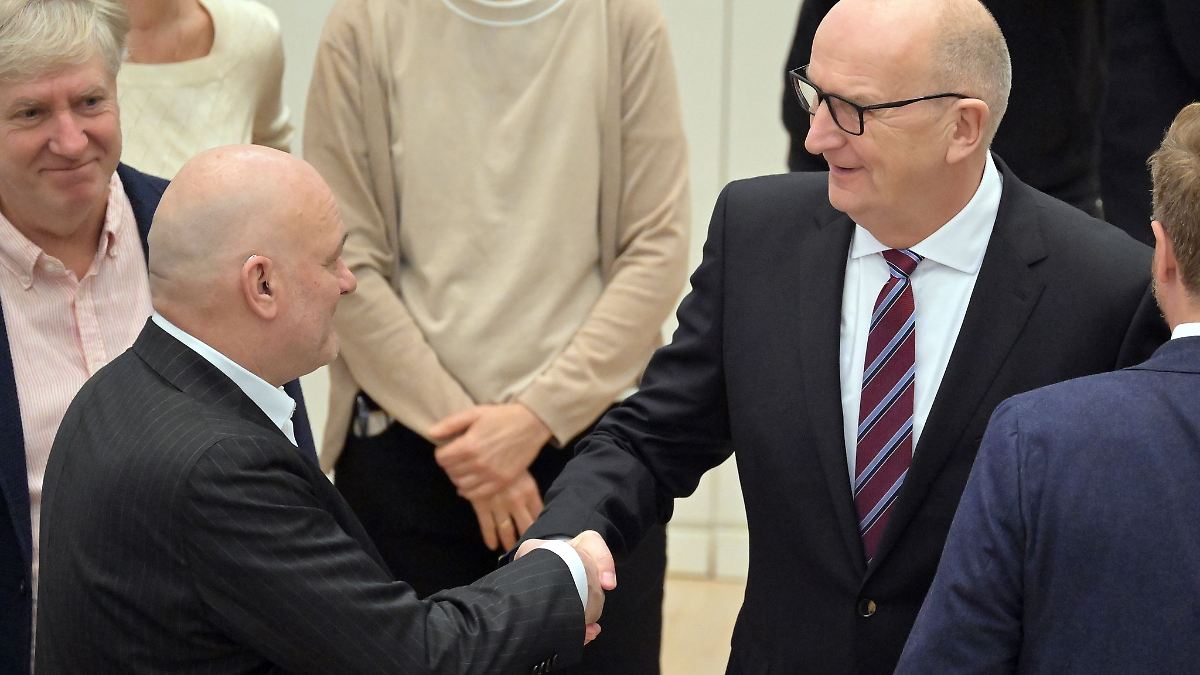 Berlin & Brandenburg: Hält die Politik-Ehe? - Ein Jahr SPD/BSW in Brandenburg