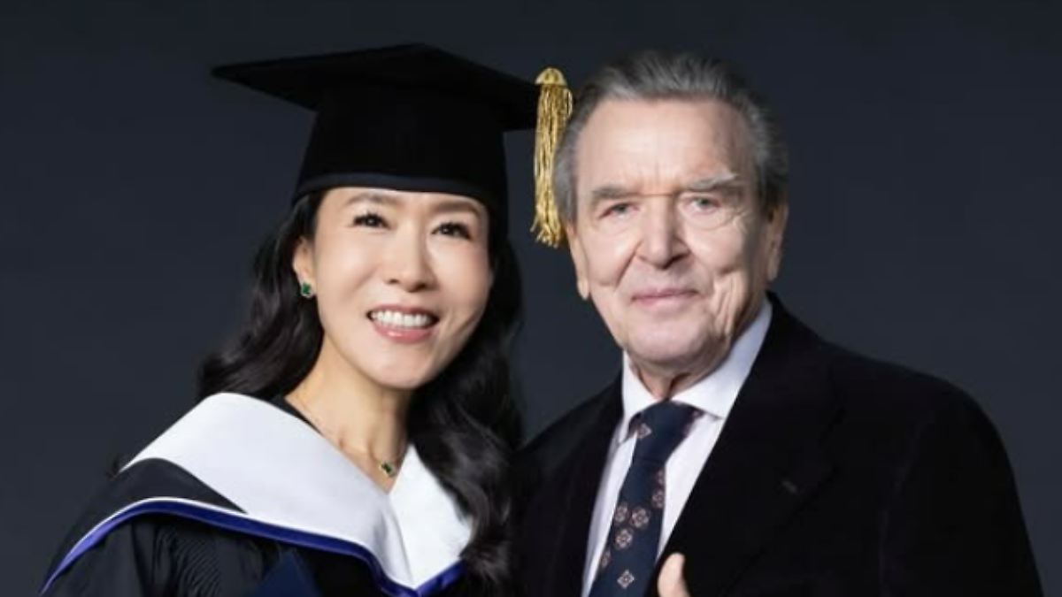 "Wegen Hochzeit verschoben": Soyeon Schröder-Kim trägt jetzt einen Doktortitel