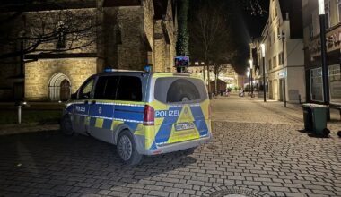Täter ist flüchtig: 16-Jähriger nahe Weihnachtsmarkt in Herford niedergestochen