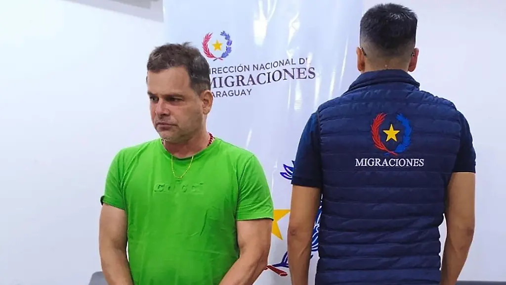 Ende-einer-abenteuerlichen-Flucht-Silvinei-Vasques-l-wird-in-Paraguay-verhaftet-Photo-by-Handout-Paraguay-s-National-Migration-Directorate-AFP-RESTRICTED-TO-EDITORIAL-USE-MANDATORY-CREDIT-AFP-PHOTO-PARAGUAY-S-NATIONAL-MIGRATION-DIRECTORATE-NO-MARKETING-NO-ADVERTISING-CAMPAIGNS-DISTRIBUTED-AS-A-SERVICE-TO-CLIENTS