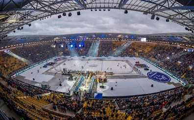 Das Harbig-Stadion wandelt sich im Januar in ein Eishockeyfeld.