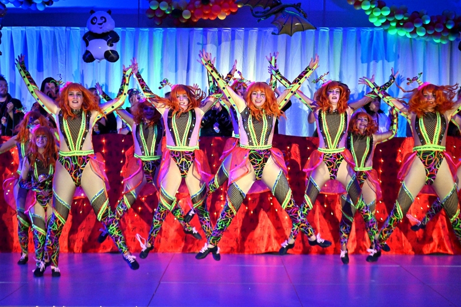 Vampire, Zombies und Gespenster her: Der Karnevalsverein „Die Spinner“ Wiesbaden lädt am 10. Januar 2026 zur Mottositzung „Geisternacht“ ins Bürgerhaus Erbenheim ein. Mit „Kolonia Express“, Kölsch-Vibes und Kostümparty wird das 100-Jahr-Jubiläum episch – Tickets jetzt reservieren!​