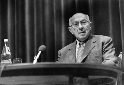 Hans Mayer wurde 2001 als Ehrenbürger gekürt. 