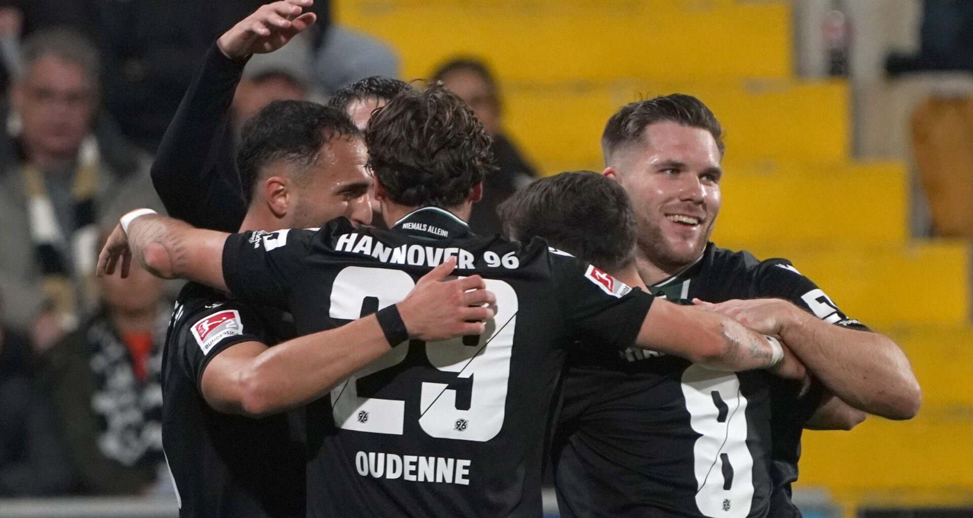 Sport1, RTL oder Sky für Hannover 96 vs. VfL Bochum heute live: Wer zeigt / überträgt das Topspiel der 2. Bundesliga im TV und Livestream?