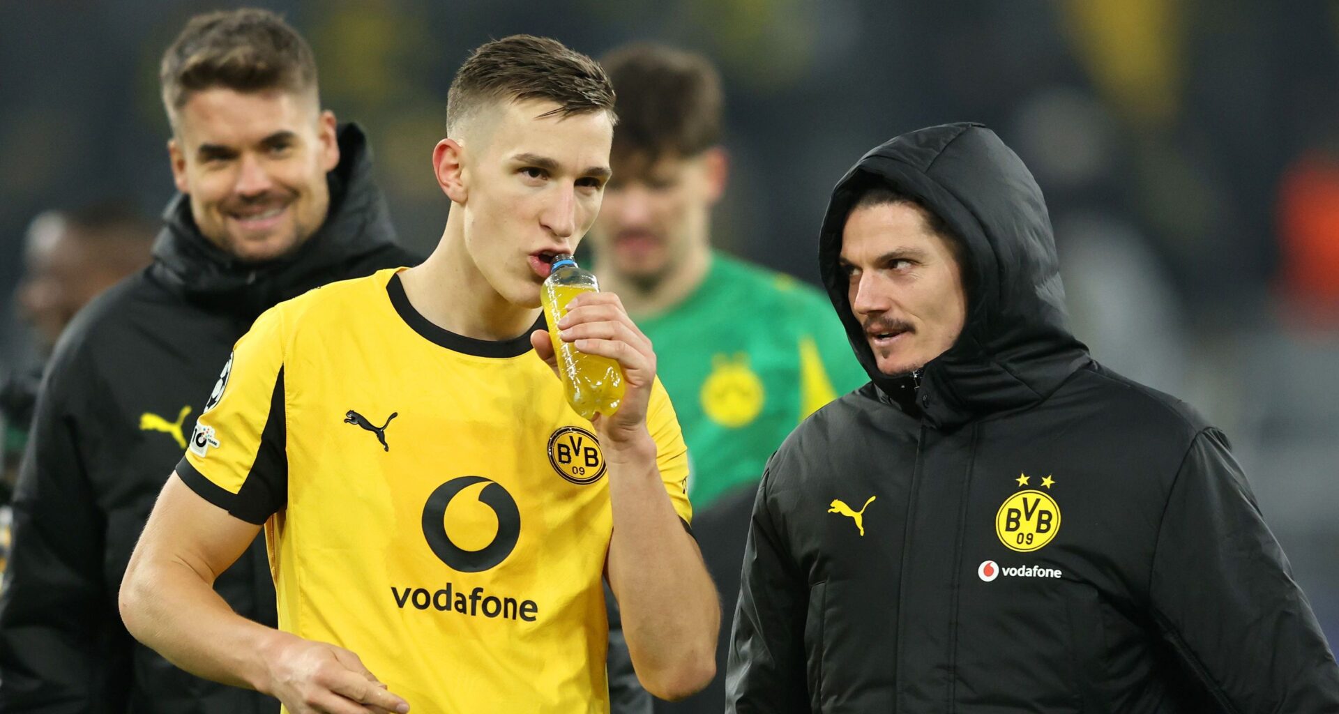 "In den Rücken gefallen": Nico Schlotterbecks Aussagen sorgen wohl für Unmut in der BVB-Kabine