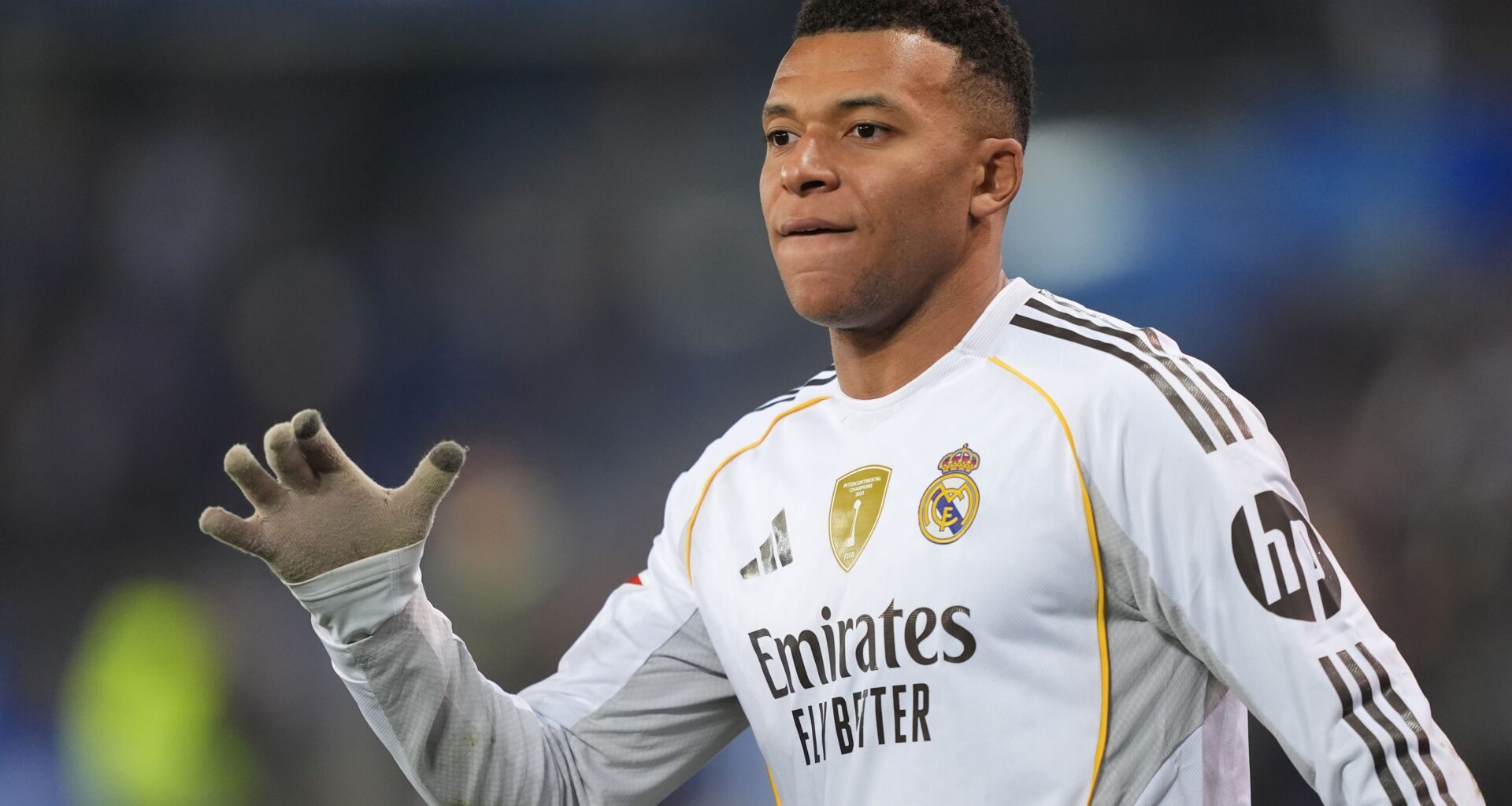 Im Marokko-Trikot auf der Tribüne: Kylian Mbappe feuert bei Afrika-Cup einen guten Freund an