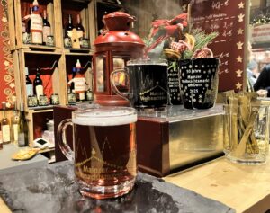 In diesem Jahr gab's zur Jubiläumsausgabe des Glühweintests Weiß, Rot und Rosé zu verkosten. - Foto: gik