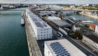 Hafen Mannheim baut MCS-Lader für Elektro-Lkw auf