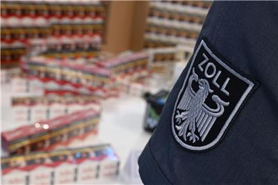 Zoll stellt eine Million unversteuerte Zigaretten sicher