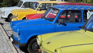Stinker, Rennpappe, Plastebomber: DDR-Kultautos P 70 und Trabant - verspottet und geliebt