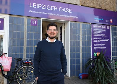 Benjamin Müller ist Leiter der ökumenischen Kontaktstube für wohnungslose Menschen „Leipziger Oase“. 