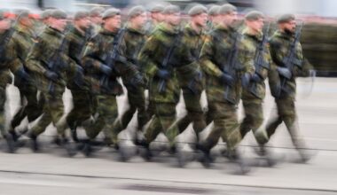 Berlin & Brandenburg: Jugend ruft zu "Schulstreik" gegen Wehrdienst-Pläne auf