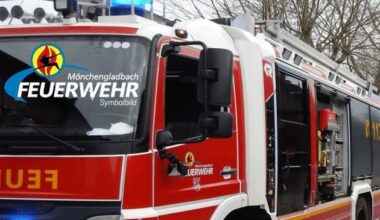 FW-MG: Massive Eichenholzdeckenverkleidung im Wohnbereich stürzt aus unbekannter ...