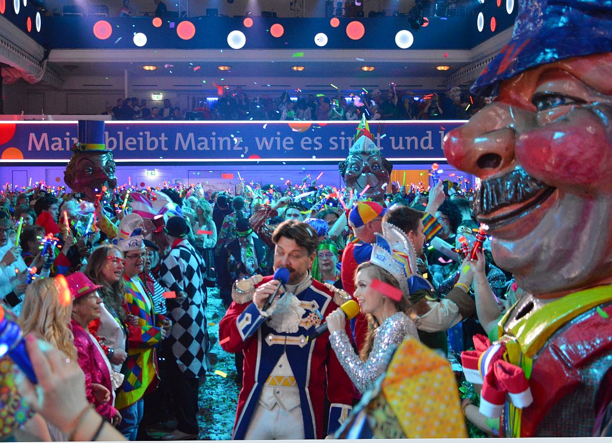 Mainz&-Jahresrückblick 2025, Teil 1: Mainz bleibt Mainz, Laura singt, Römer und Bundestagswahl - Die wichtigsten Themen von Januar bis März