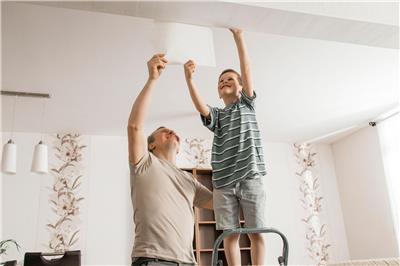 So macht Heimwerken mit Kindern Freude