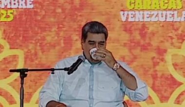 Machthaber tagelang untergetaucht: Spitzen gegen USA - Maduro beendet Flucht-Gerüchte