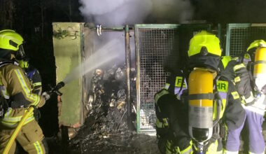 Brand auf der Duisburger Straße beschäftigt Feuerwehr
