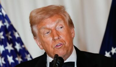 Notstandsgesetz "viel schneller": Trump preist vor Gerichtsentscheid seine Zollpolitik