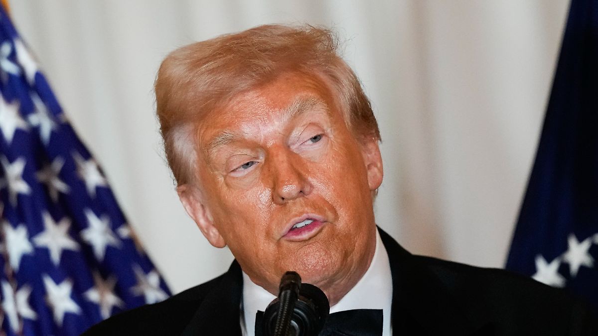 Notstandsgesetz "viel schneller": Trump preist vor Gerichtsentscheid seine Zollpolitik