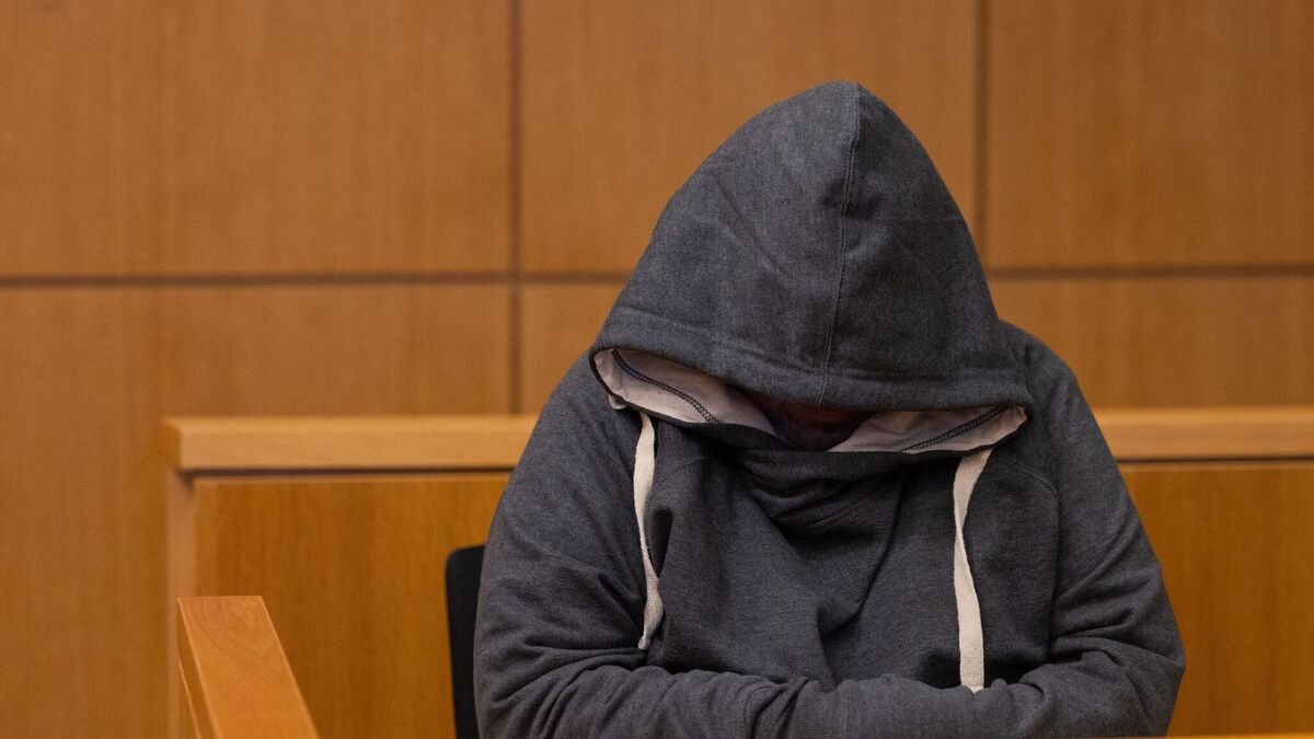 Achteinhalb Jahre soll ein 61-Jähriger in Haft - er missbrauchte seine Ehefrau und filmte die Taten.