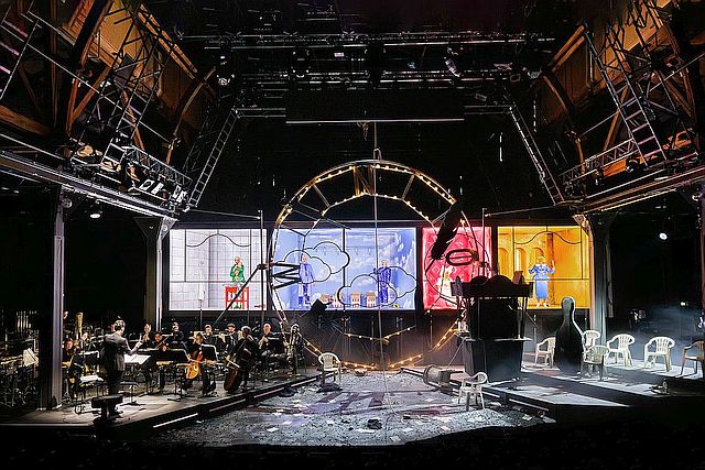 Groteskes Märchenspektakel » Punch and Judy« an der Oper Frankfurt -